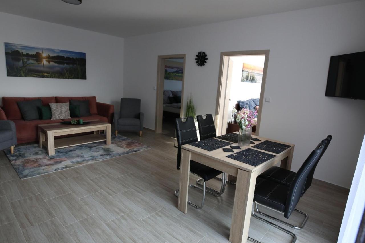Apartmany Allis Lipno nad Vltavou Exterior foto